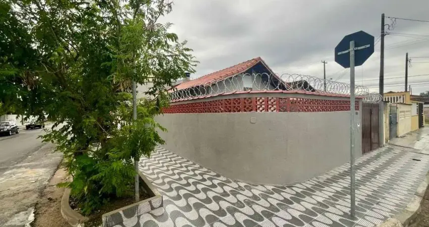 Casa com 2 quartos à venda na Rua Capitão Arnaldo Valente, 585, Balneário Pires, Praia Grande