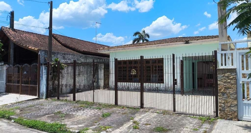 Casa com 3 dormitórios à venda, 155 m² por R$ 460.000,00 - Jardim Imperador - Praia Grande/SP