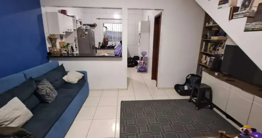 Casa com 2 quartos à venda na Rua Judith Santa Anna Pereira, 135, Jardim Alice, Praia Grande