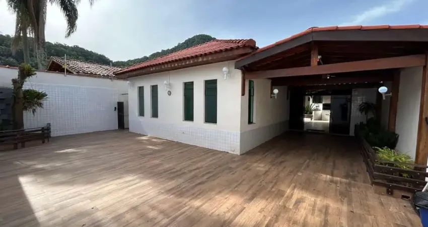 Casa com 3 dormitórios à venda, 277 m² por R$ 2.650.000,00 - Canto do Forte - Praia Grande/SP