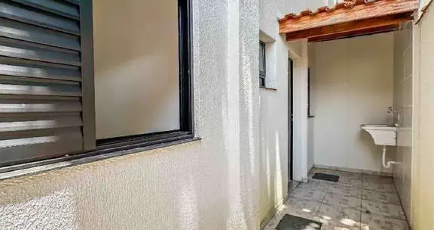 Casa com 2 dormitórios à venda, 48 m² por R$ 295.000,00 - Tupi - Praia Grande/SP
