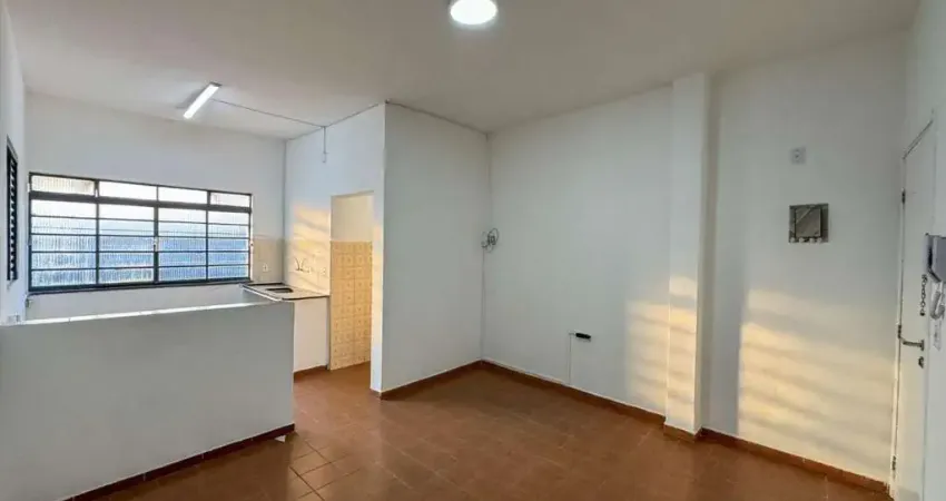Apartamento com 01 dormitório amplo disponível para locação residencial e comercial em Aviação - Praia Grande