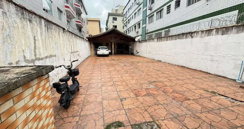 Casa com 3 dormitórios à venda, 200 m² por R$ 1.300.000,00 - Boqueirão - Praia Grande/SP