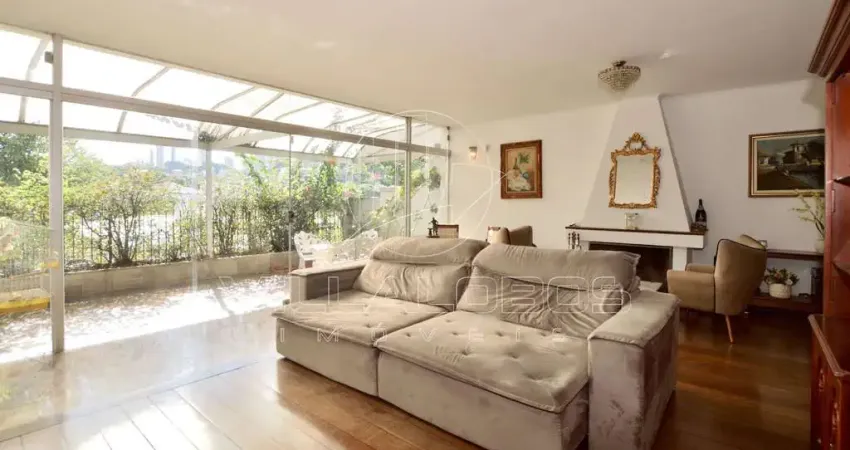 Casa com 3 dormitórios à venda, 441 m² por R$ 2.500.000,00 - Pacaembu - São Paulo/SP