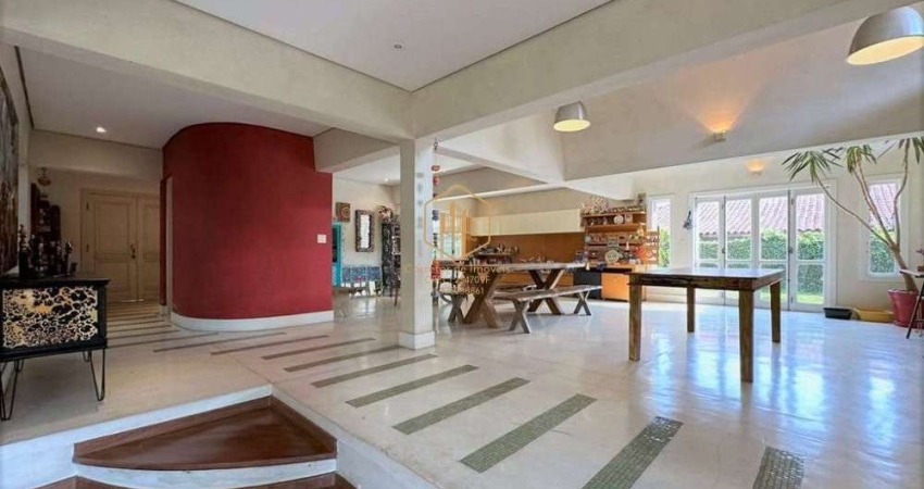 Casa com 3 Quartos(3 Suítes) à Venda, 309 m² por R$ 1.990.00