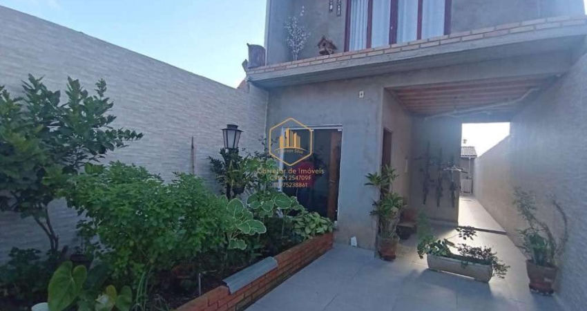 Casa com  2 Quartos(1 Suíte) à Venda, 180 m² por R$ 355.000