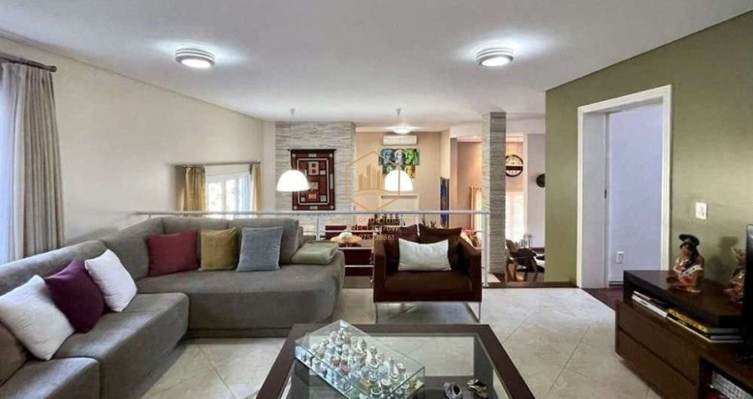 Casa em Condomínio com 4 Suítes à venda por R$ 1.990.000