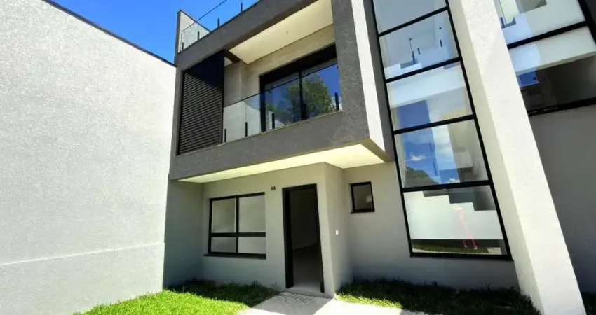 Sobrado para Venda em Curitiba, Portão, 3 dormitórios, 1 suíte, 2 banheiros, 2 vagas