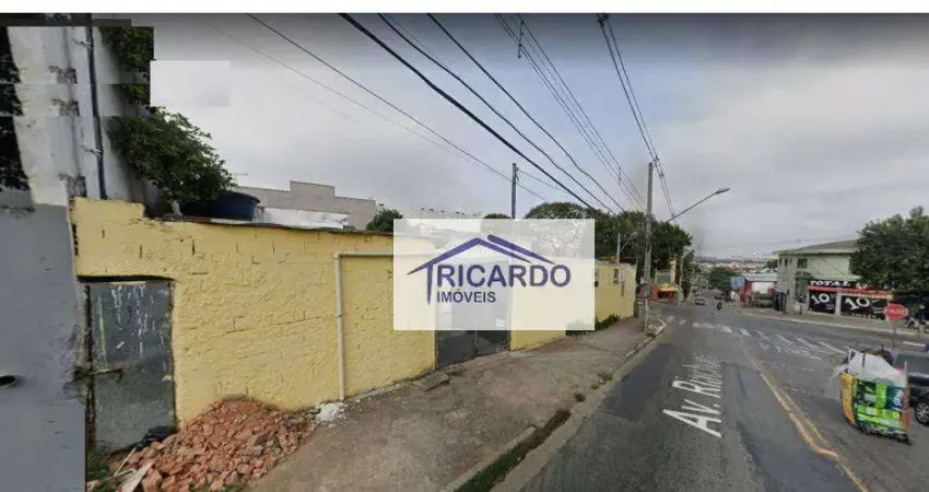 Oportunidade - Terreno de 600 m² com shopping de lojas no Jardim São João