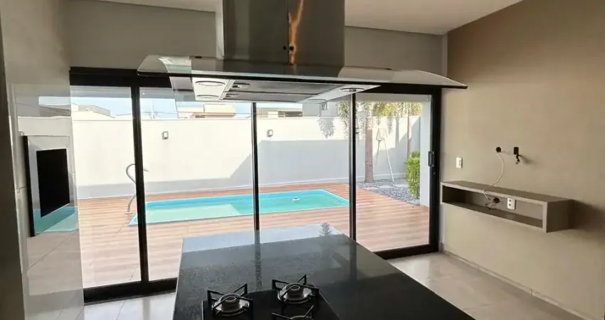 Casa terrea no condomínio florais do valle, edificada em um terreno de 450 m2, conta com 240 m2 de área construída