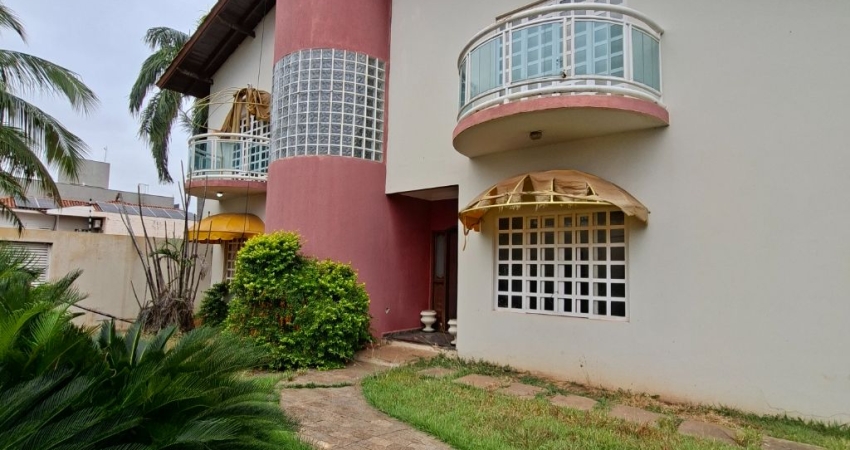 Casa no Jardim Cuiabá para clínicas