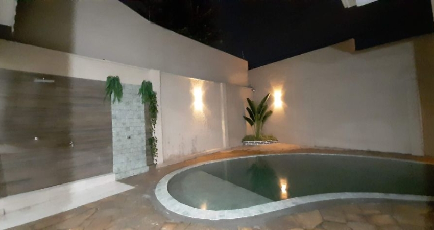 Casa térrea com 4 suítes no Santa Rosa