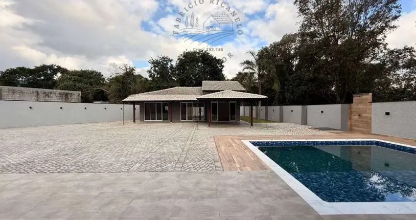 Chácara à venda com 4 quartos sendo 2 suítes em joanópolis-sp