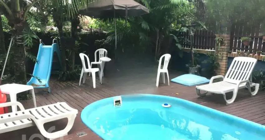 Casa com 3 quartos à venda na Rua Isaltina de Assunção Farias, 473, Rio Tavares, Florianópolis