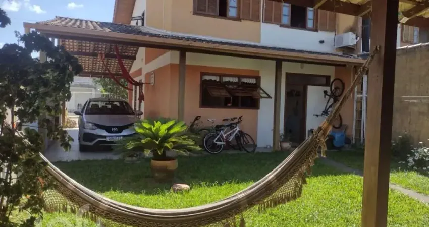 Casa com 3 quartos à venda na Rua Joaquim José Antunes, 268, Campeche, Florianópolis