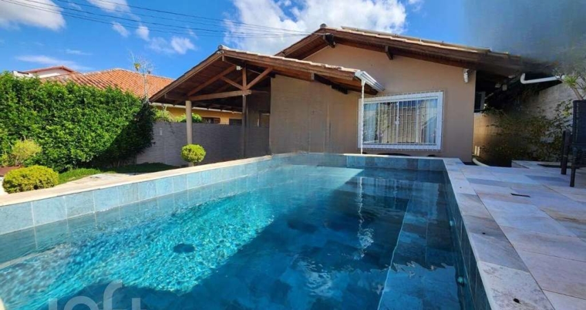 Casa com 3 quartos à venda na Rua Acadêmico Reinaldo Consoni, 679, Córrego Grande, Florianópolis