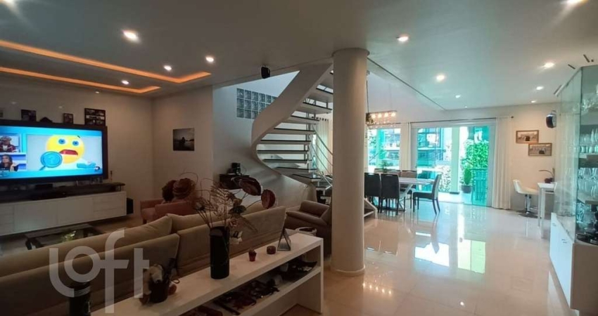 Casa em condomínio fechado com 3 quartos à venda na Rua Douglas Seabra Levier, 228, Trindade, Florianópolis
