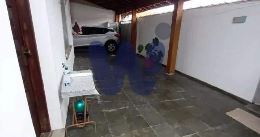 Casa com 4 quartos à venda no Jardim Rosely, Pindamonhangaba 