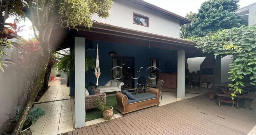 Casa com 3 quartos à venda, 260 m² por R$ 1.250.000 - Nova Piracicaba - Piracicaba/SP