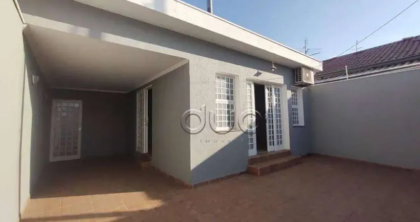 Casa com 3 dormitórios à venda, 204 m² por R$ 735.000,00 - Vila Independência - Piracicaba/SP