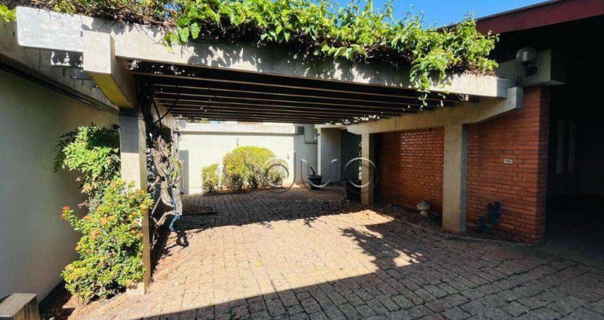 Casa com 3 dormitórios à venda, 241 m² por R$ 850.000,00 - São Dimas - Piracicaba/SP