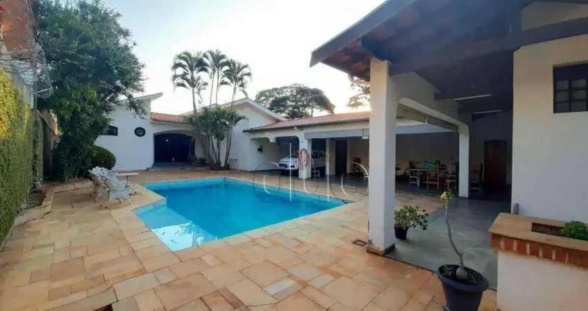 Casa com 3 quartos à venda, 410 m² por R$ 1.300.000 - Parque Santa Cecília - Piracicaba/SP