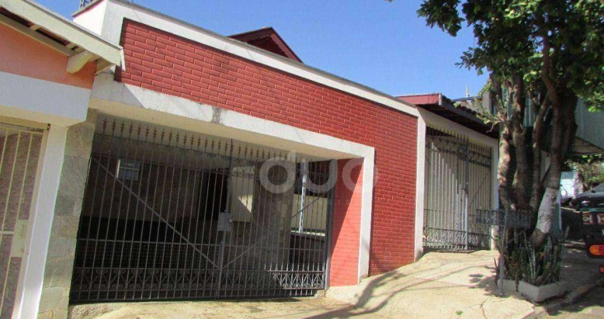 Casa com 3 dormitórios à venda, 315 m² por R$ 630.000,00 - Castelinho - Piracicaba/SP