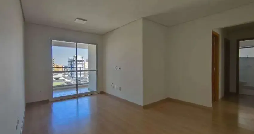 Edificio Cantares - 3 quartos (1 suite) - 2 vagas paralelas - andar alto.