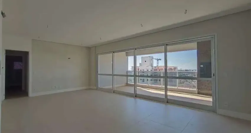 Imóvel para venda possui 165 metros quadrados com 3 quartos em Centro - Cambé - PR