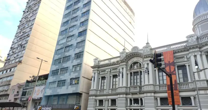 Kitnet / Stúdio para alugar na Avenida Barão do Rio Branco, 2244, Centro, Juiz de Fora