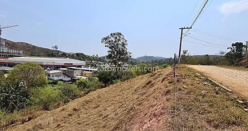Terreno à venda no Grama, Juiz de Fora 