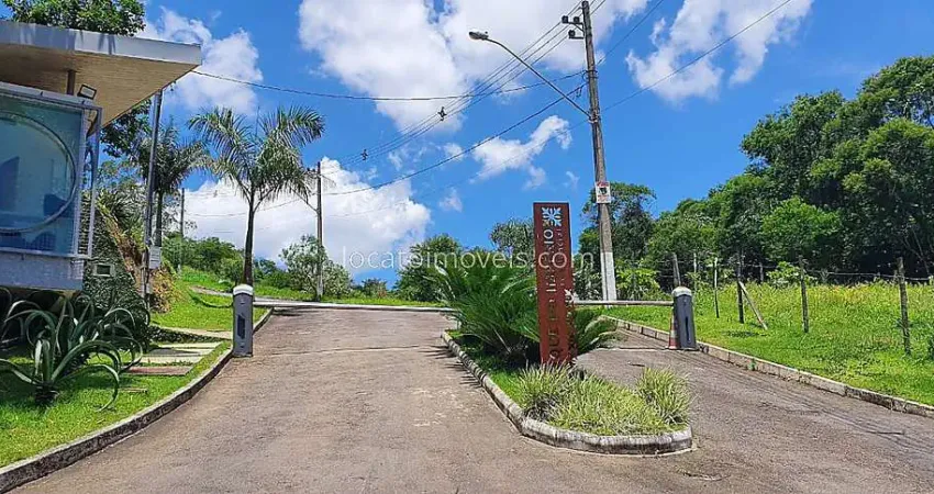 Terreno plano no condomínio parque do império - perto do trevo do cristo - 810 m2