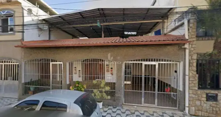 Casa com 3 quartos à venda na Rua Coronel Miranda, 95, Santa Terezinha, Juiz de Fora