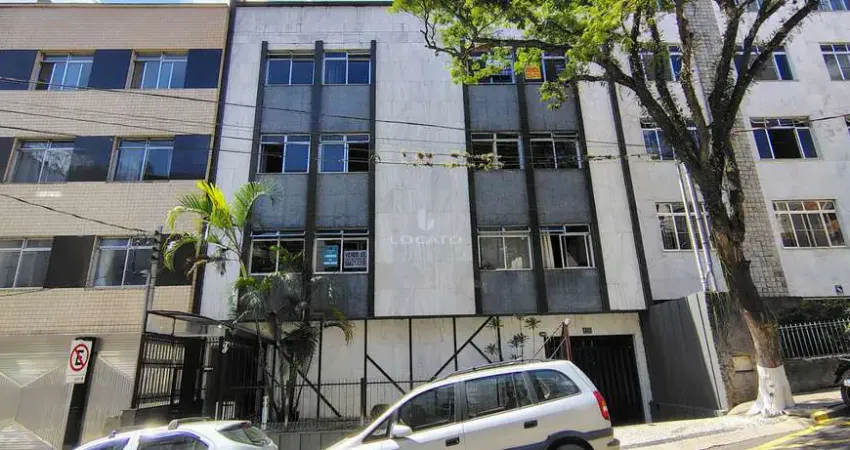 Cobertura com 2 quartos para alugar na Rua Nelson Gomes de Carvalho, 38, Vale do Ipê, Juiz de Fora