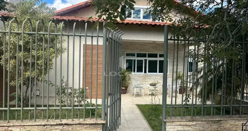 Casa em condomínio fechado com 4 quartos à venda na Rua Fortaleza, Parque Jardim da Serra, Juiz de Fora
