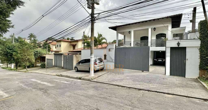 4 suítes, salão festas, escritório, adega, 7vagas (4 cobertas). Espaço p/ piscina e gourmet!
