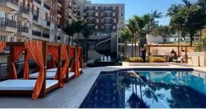 Garden com Quintal Privativo na Granja Viana – 1 Dorm, Vaga e Lazer Completo!