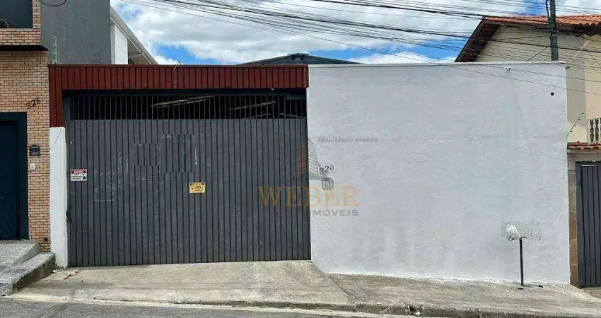 Galpão reformado 250m² – pé-direito alto e fácil acesso logístico