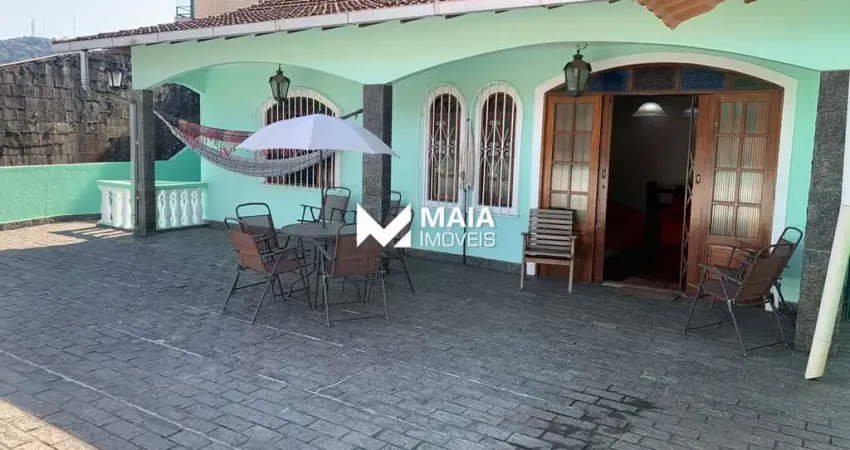 Casa com 4 quartos para alugar no Fazendinha, Teresópolis 
