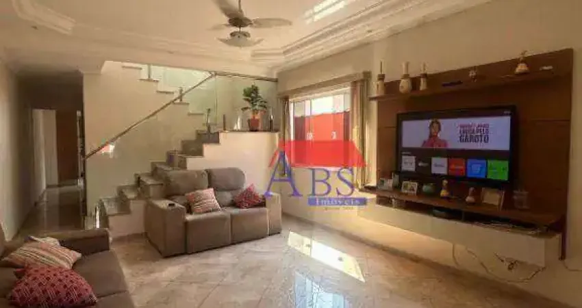 Sobrado com 3 dormitórios à venda, 177 m² por R$ 657.200,00 - Vila Ponte Nova - Cubatão/SP