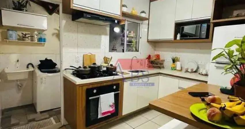 Sobrado com 2 dormitórios à venda, 59 m² por R$ 340.000,00 - Parque das Américas - Praia Grande/SP