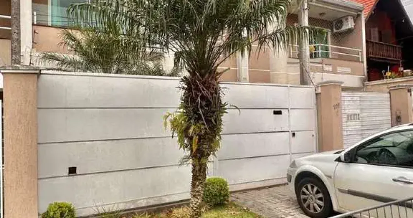 Casa com 3 quartos à venda no Bacacheri, Curitiba 