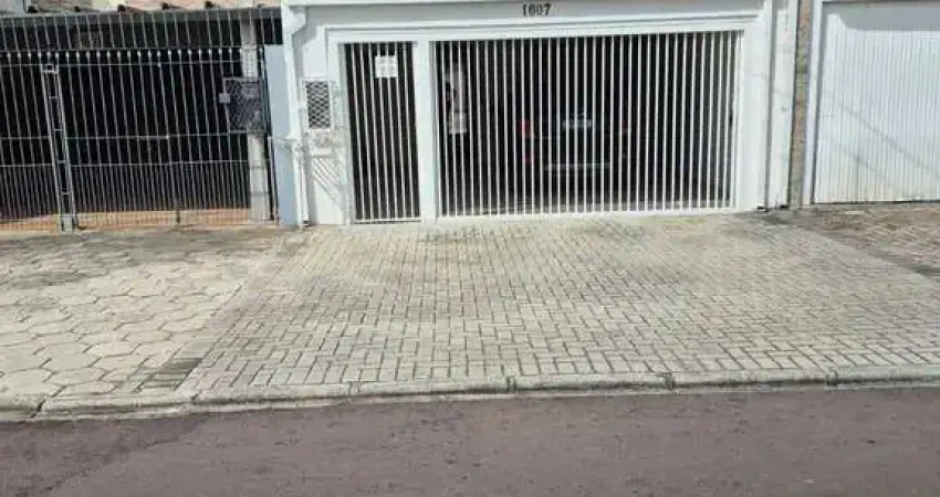 Casa com 3 quartos à venda na Rua Maceió, Cajuru, Curitiba