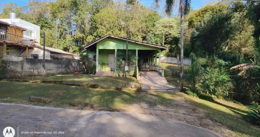 Casa com 5 quartos à venda na Rua Padre Bernardo Peirick, 371, São Lourenço, Curitiba