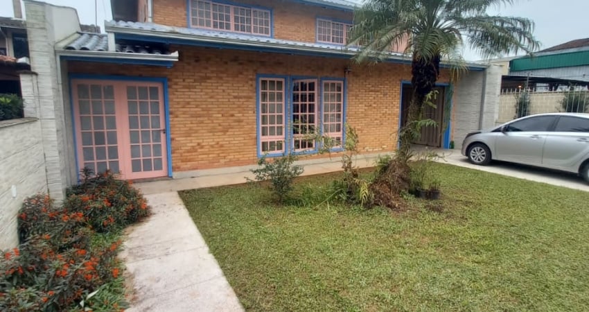Casa com 3 quartos à venda no Petrópolis, Joinville 