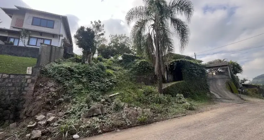 Oportunidade! terreno lindo e lugar alto com uma vista linda