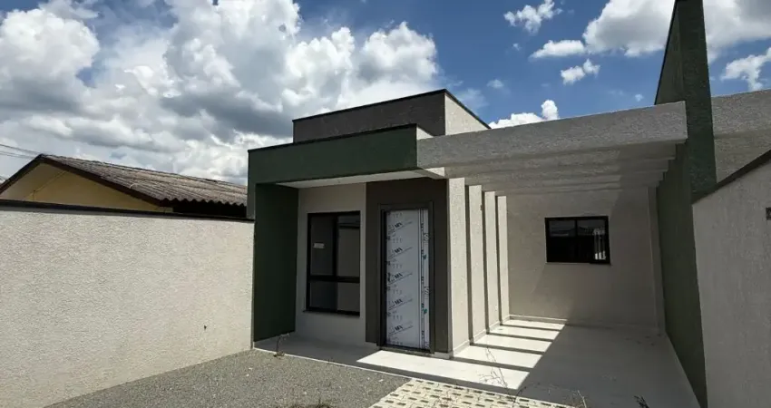 Belissima Casa a Venda Contendo 03 Dormitórios e Edícula no Jardim Cruzeiro em São José dos Pinhais