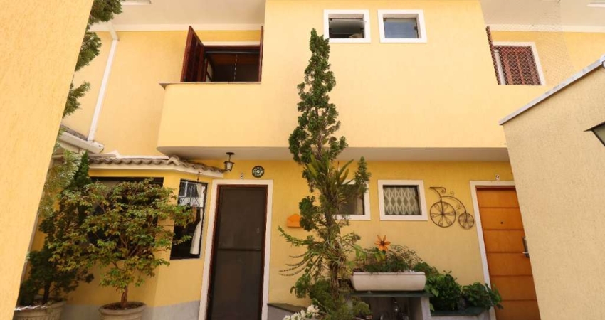 Casa em condomínio para venda com 3 quartos, sendo 1 suíte, 131m²