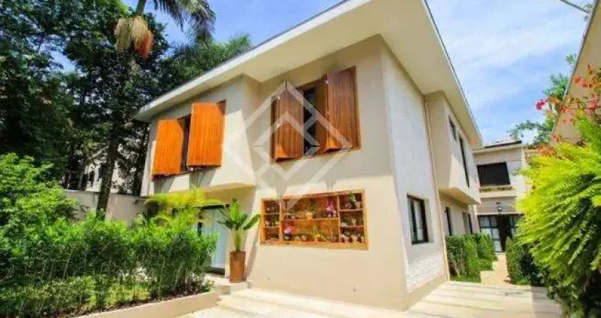 Sobrado à venda em São Paulo, Jardim Europa, com 3 quartos, 500m²