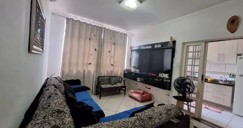 Sobrado para venda com 3 quartos, sendo 3 suítes, 500m²